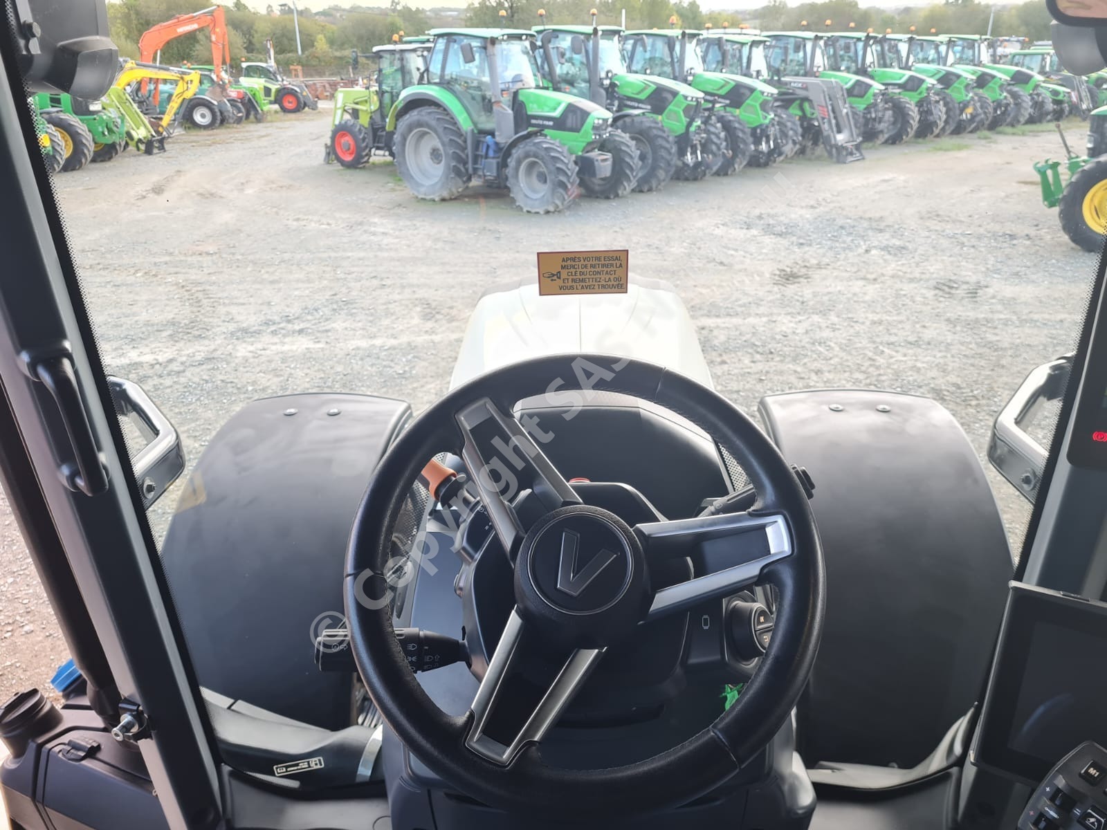 VALTRA Q 265