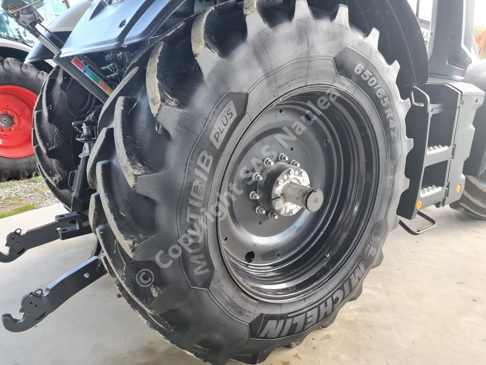 VALTRA Q 265