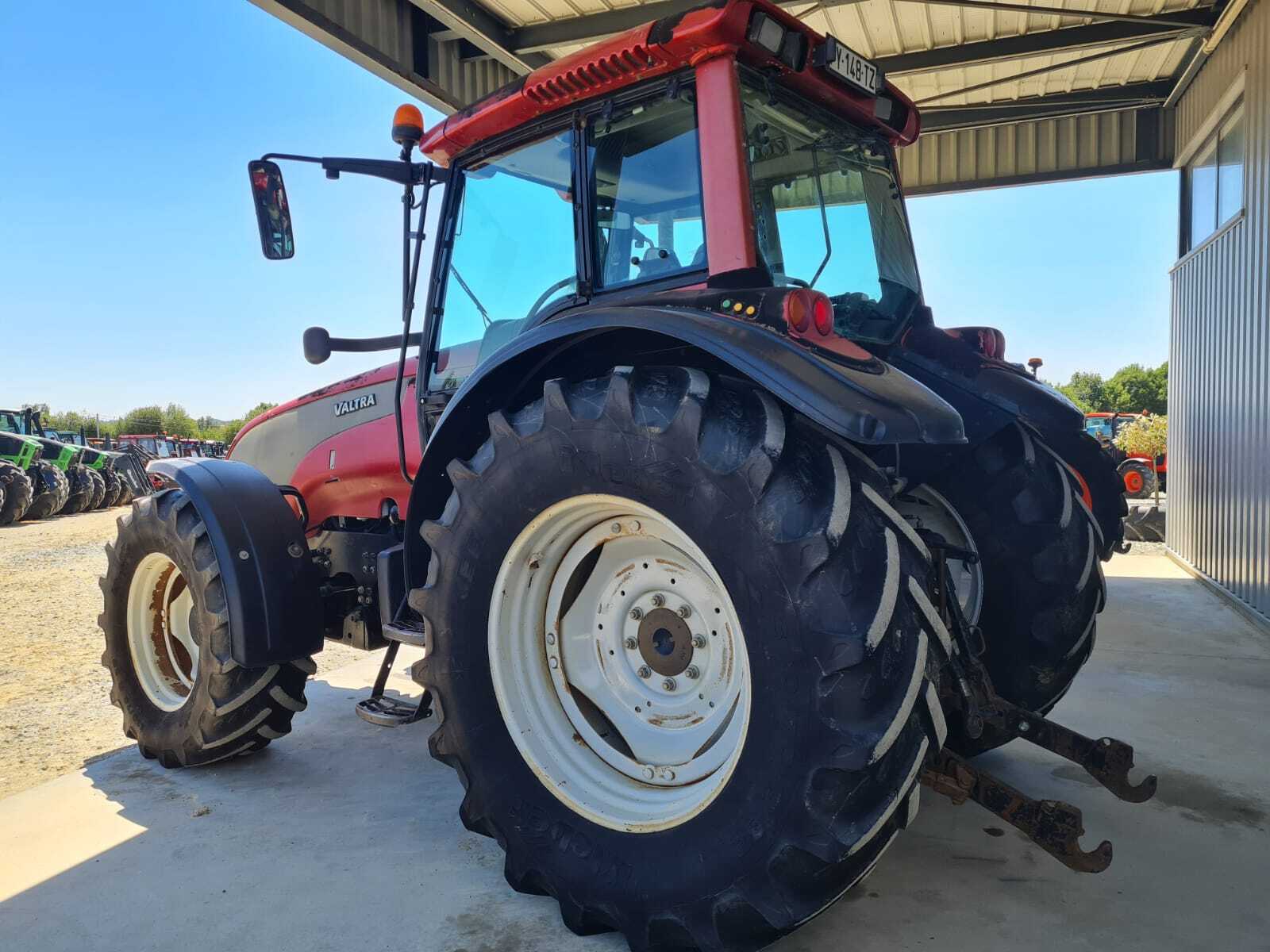 VALTRA T120 HI-TECH