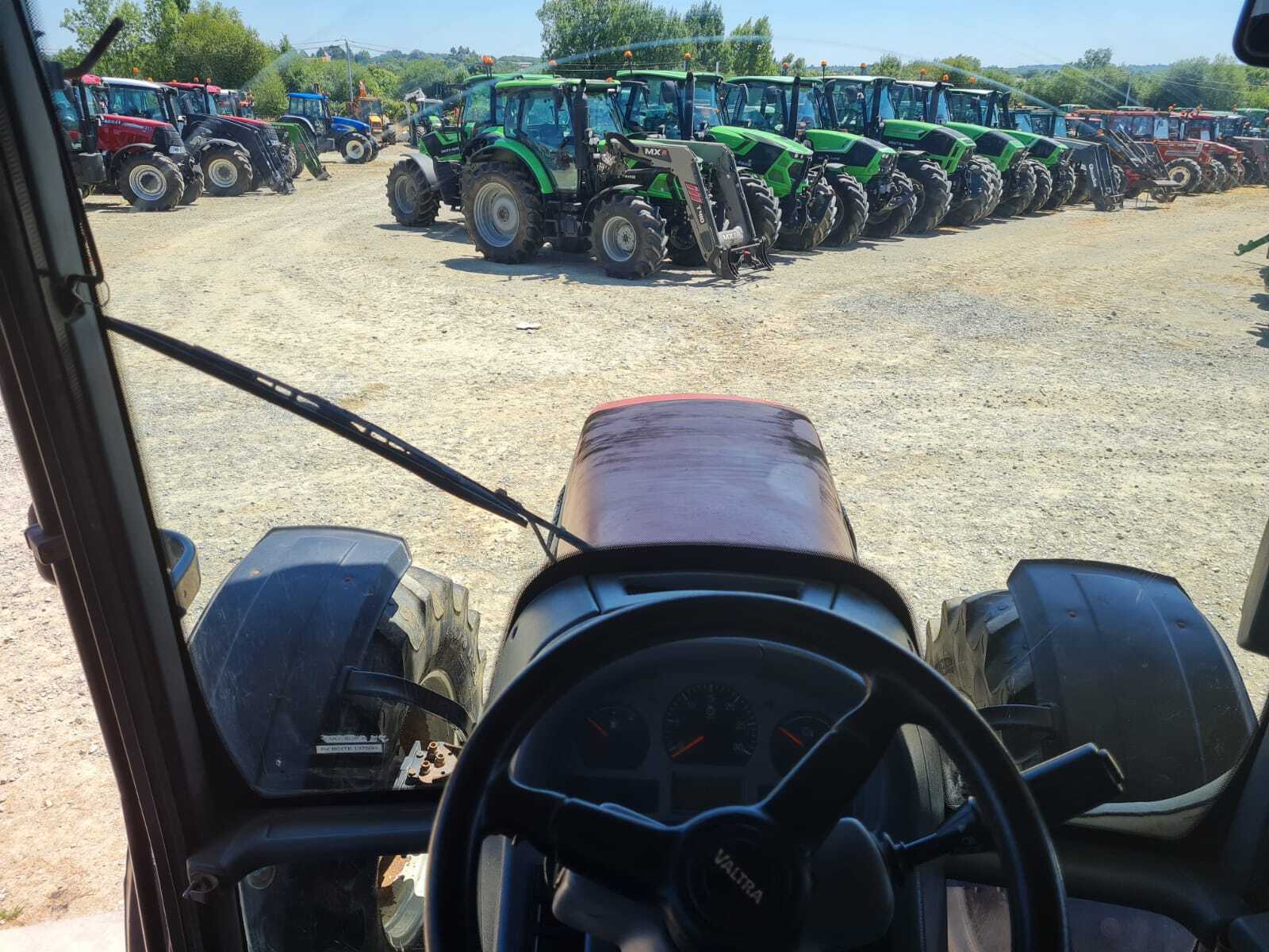 VALTRA T120 HI-TECH