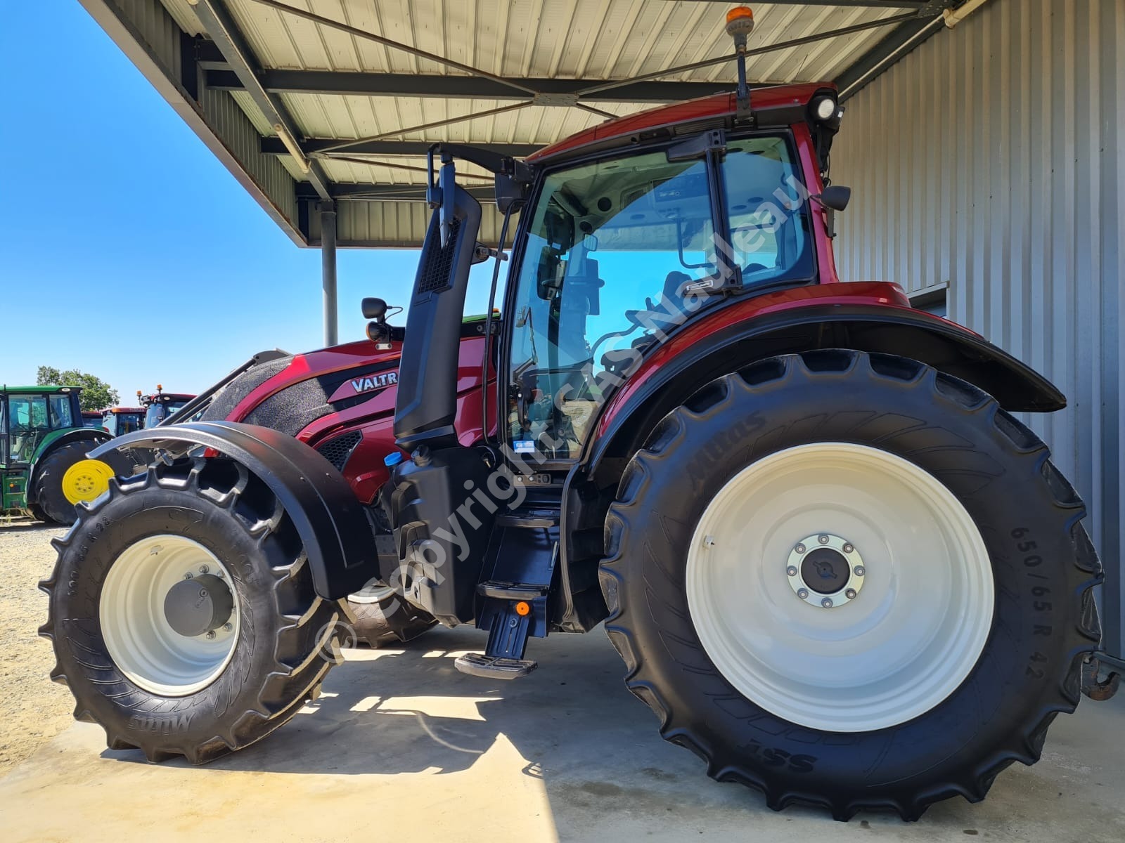 VALTRA T215 ACTIVE