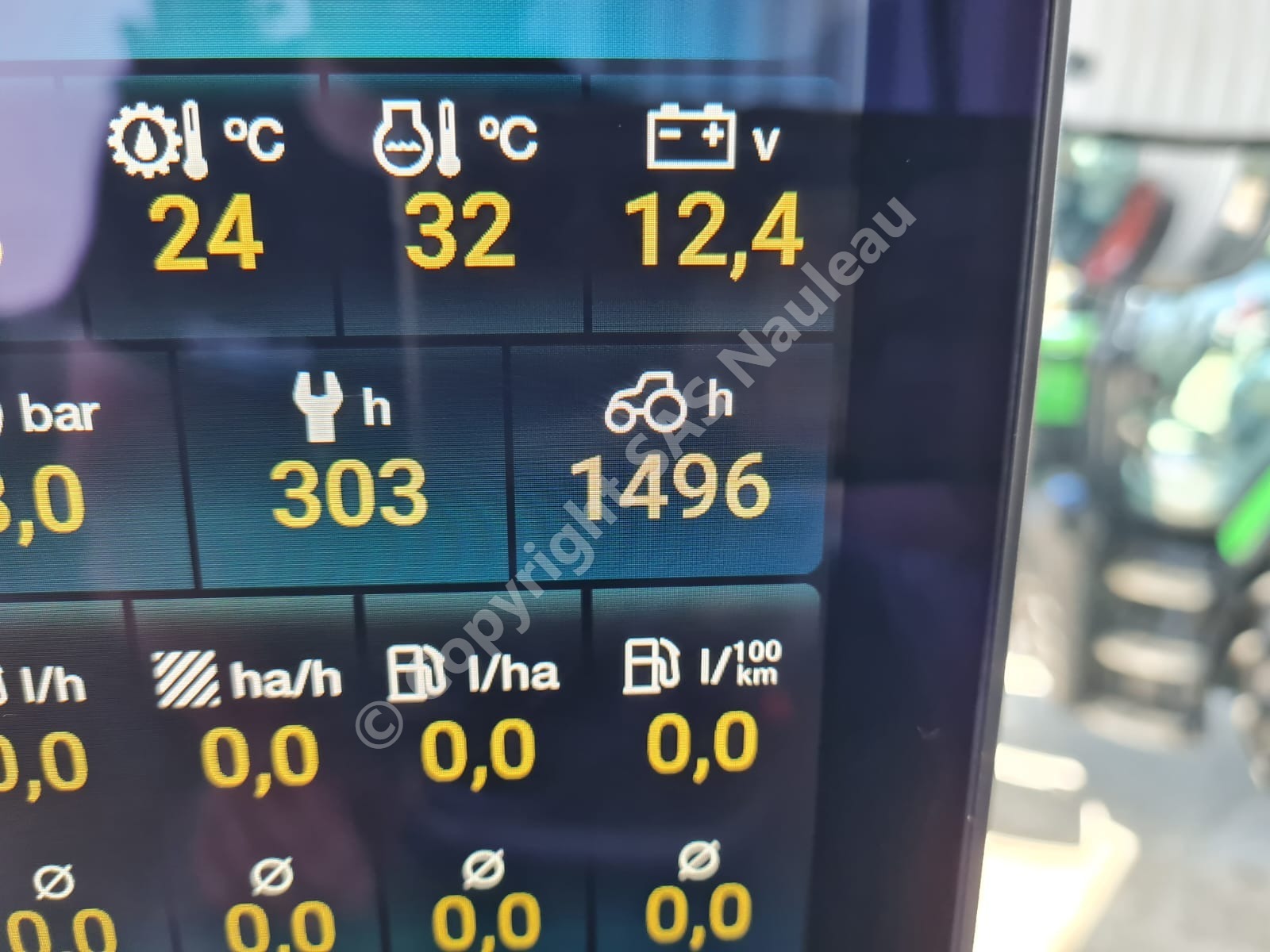 VALTRA T215 ACTIVE