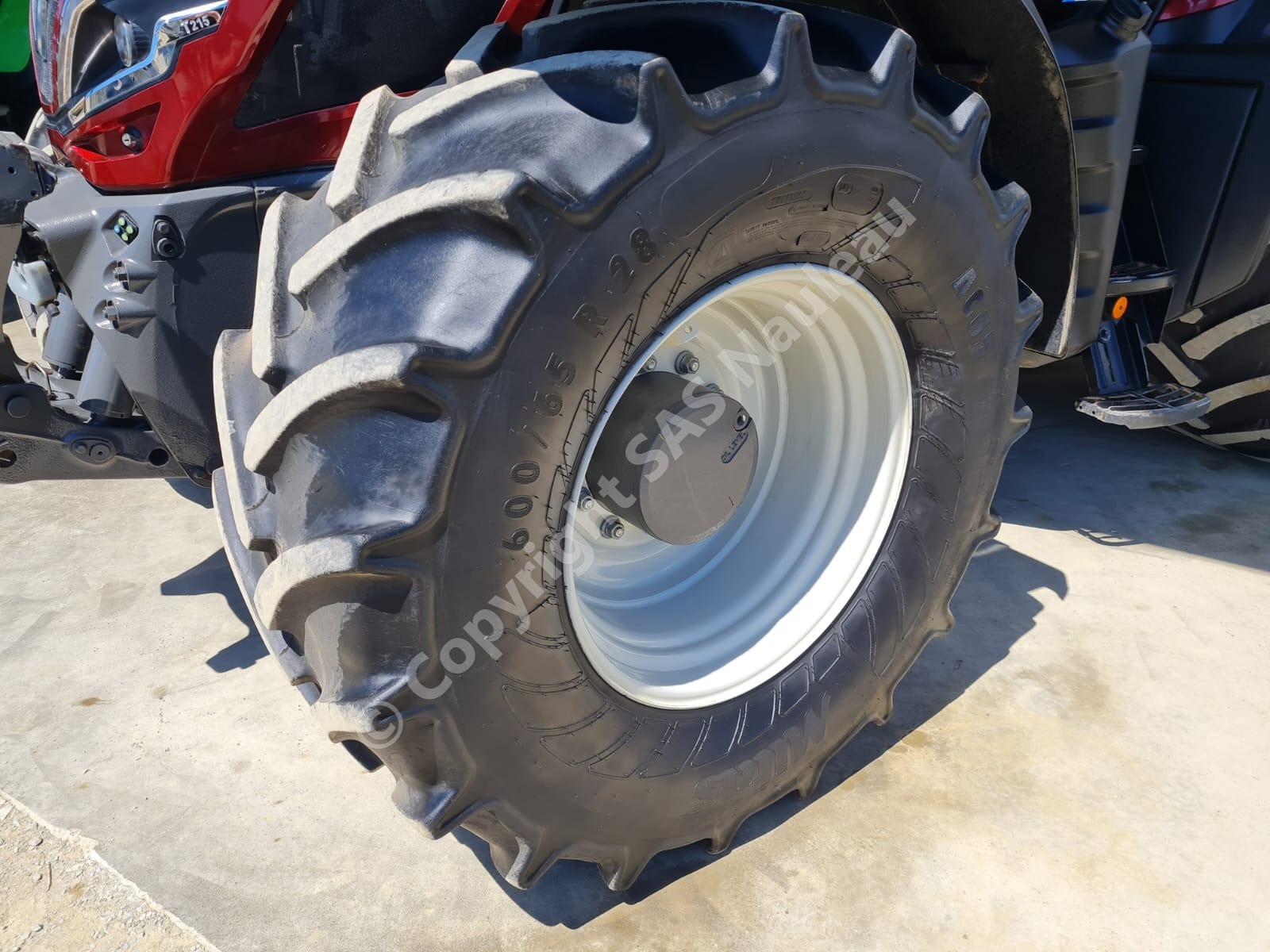 VALTRA T215 ACTIVE