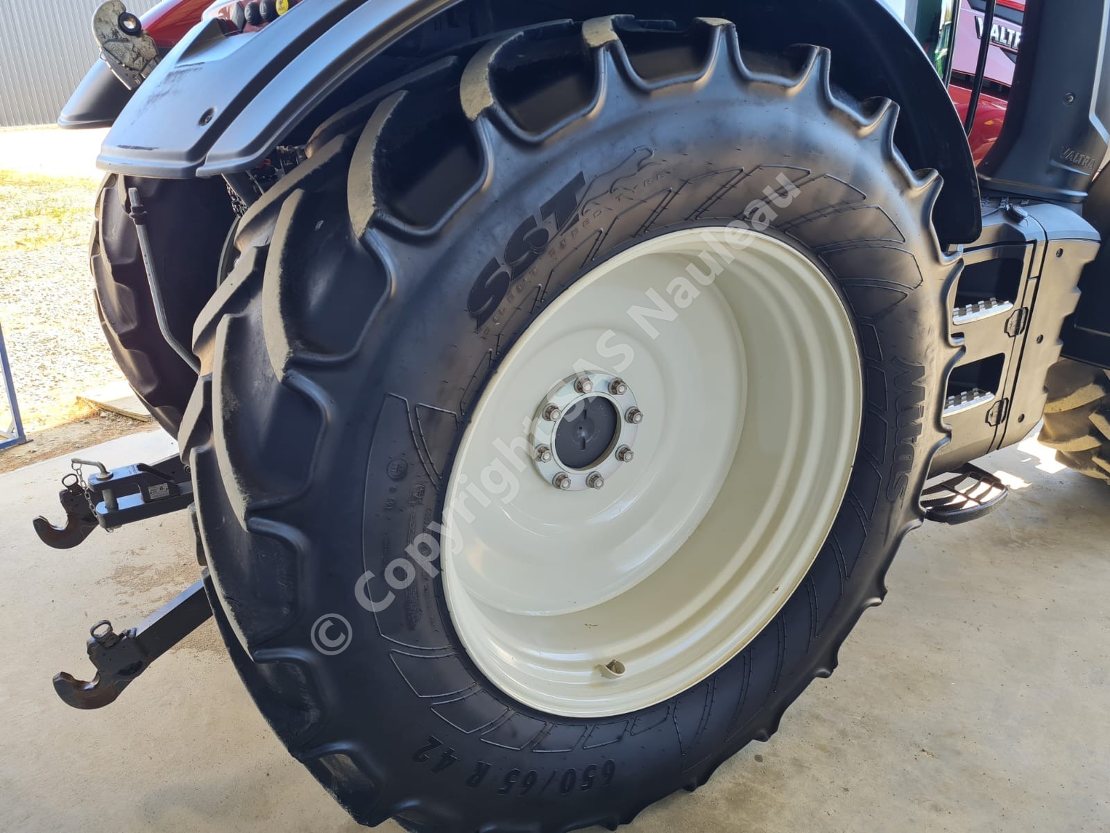 VALTRA T215 ACTIVE