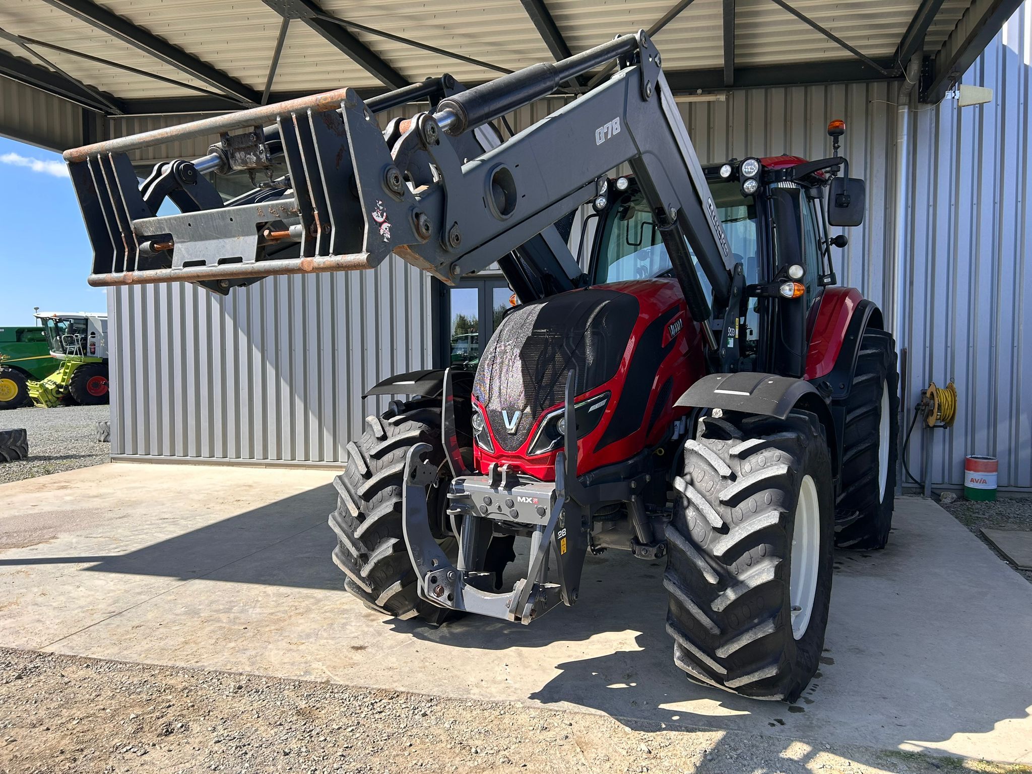 VALTRA T144 ACTIVE