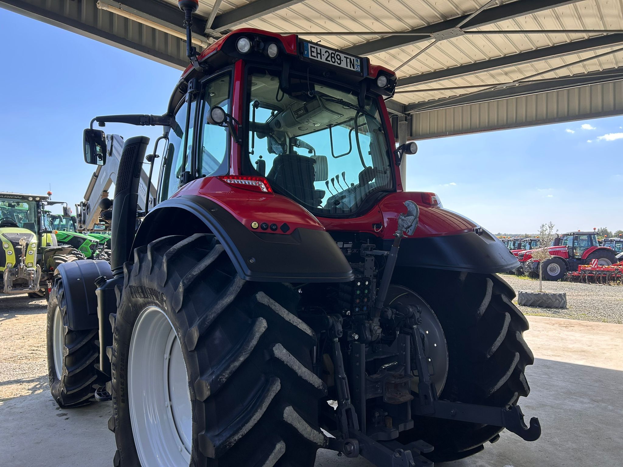 VALTRA T144 ACTIVE