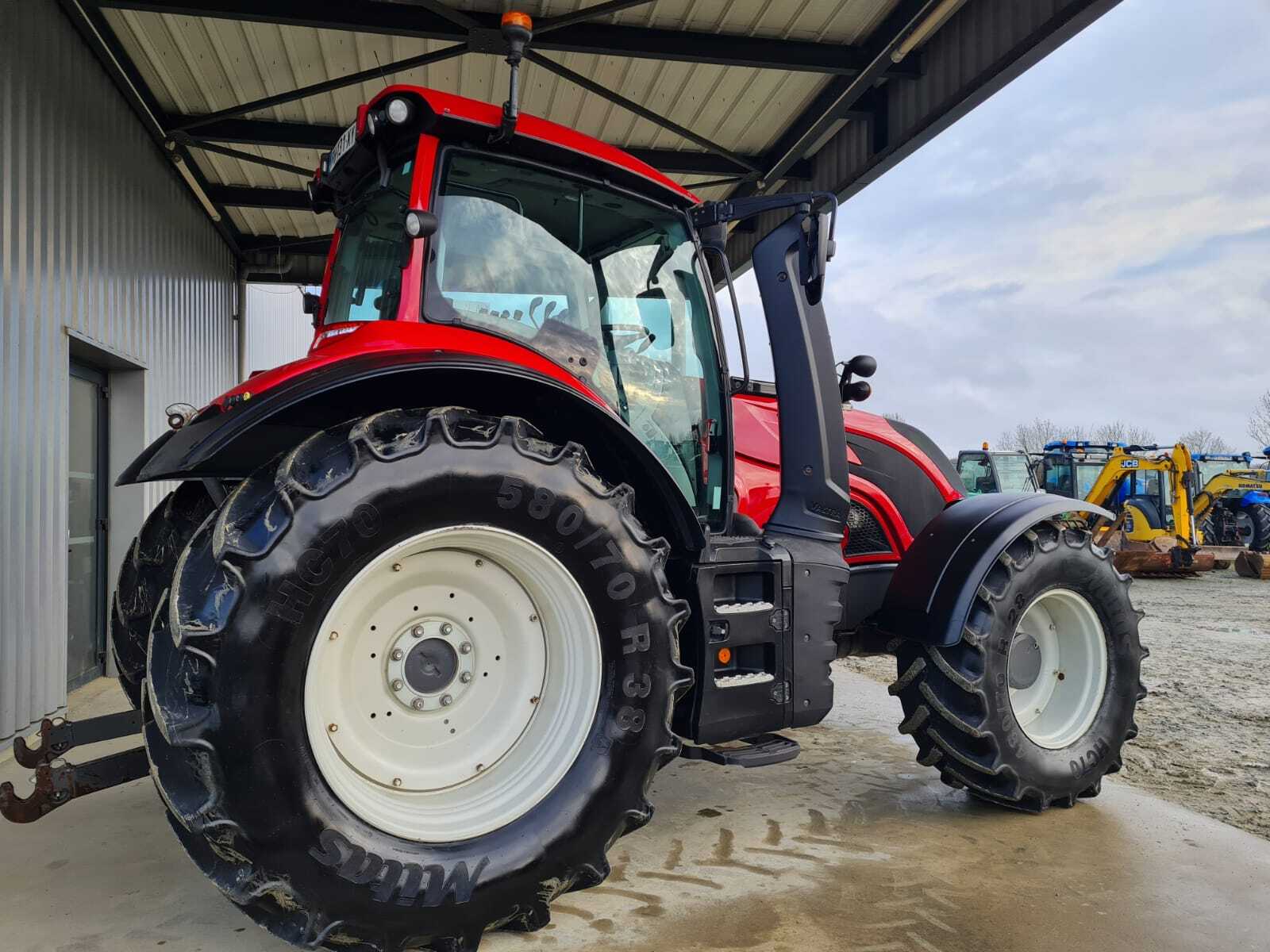 VALTRA T144 HI-TECH