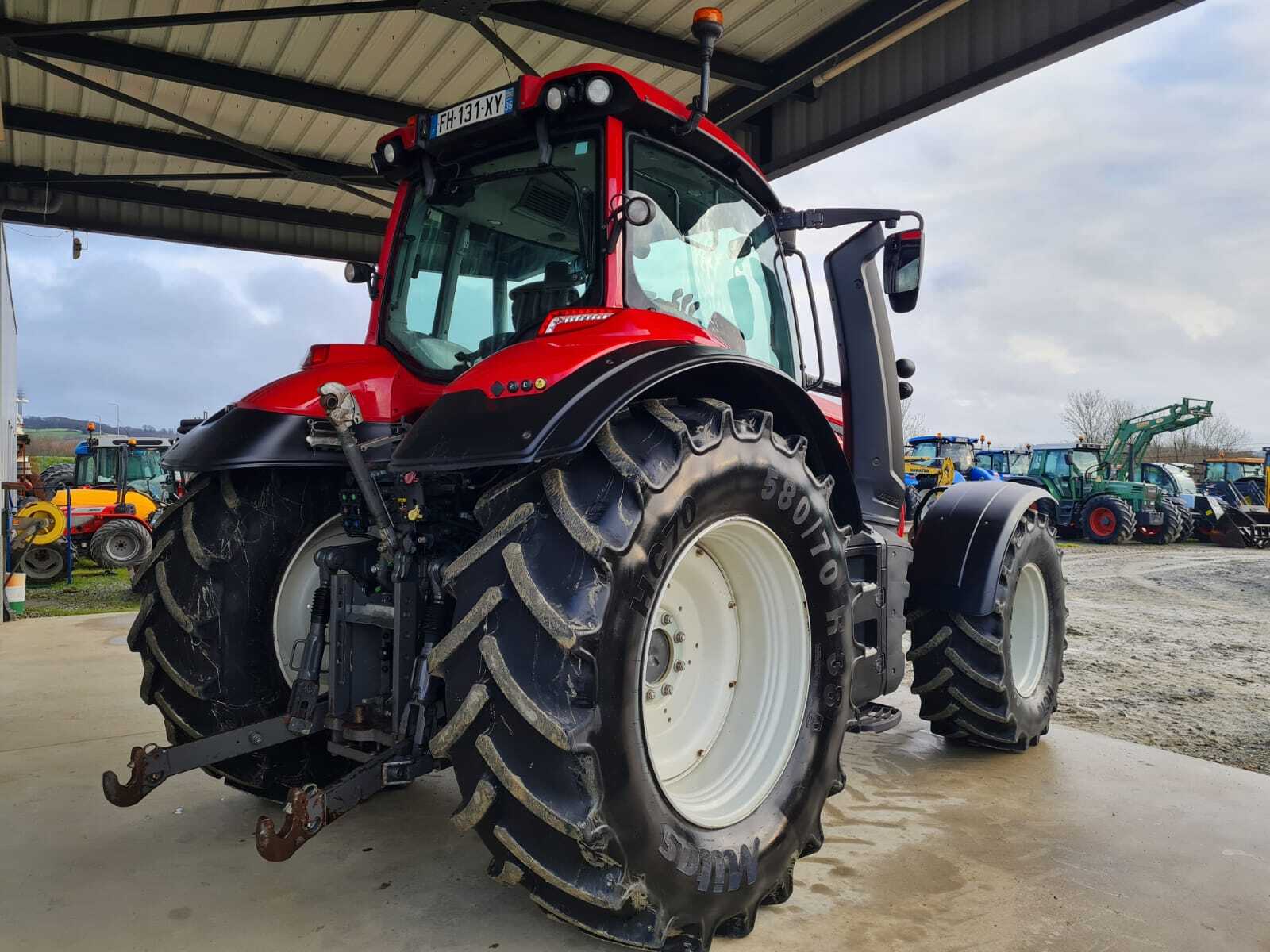 VALTRA T144 HI-TECH