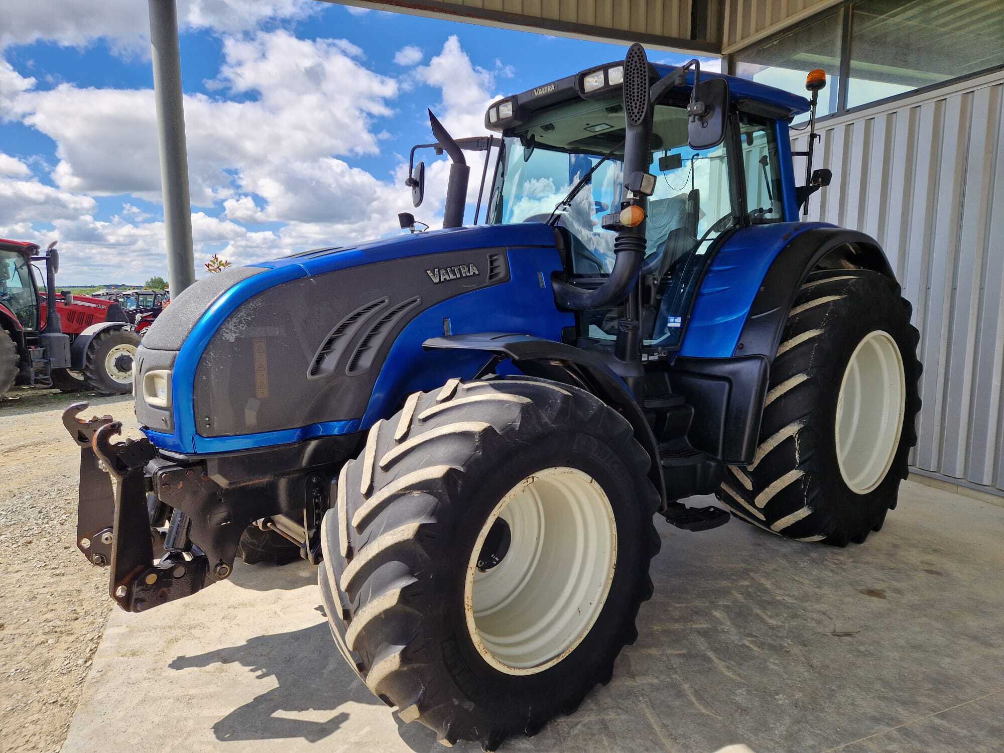 VALTRA T152 VERSU