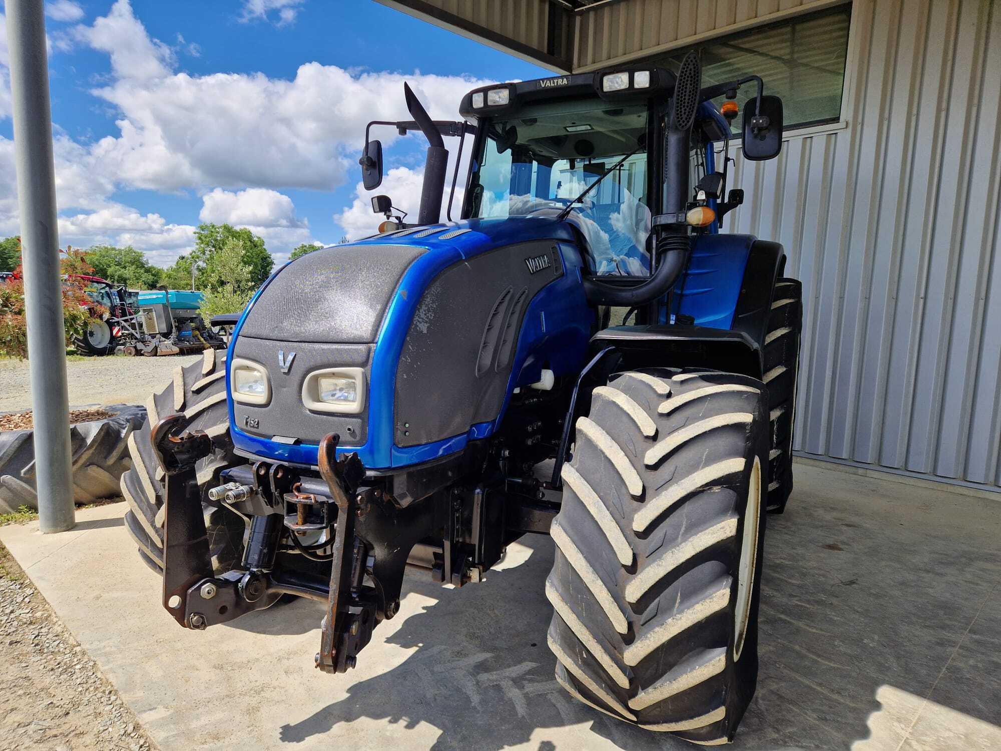 VALTRA T152 VERSU