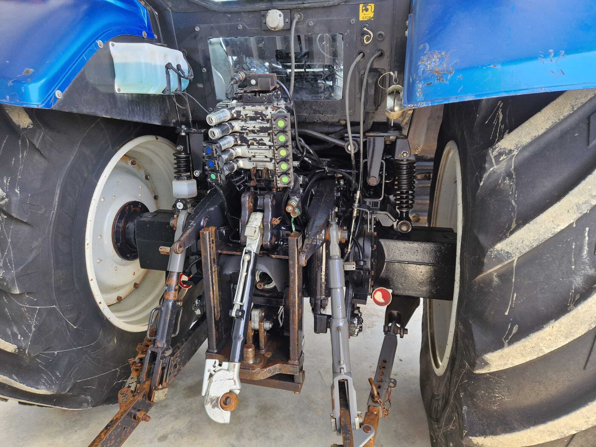 VALTRA T152 VERSU