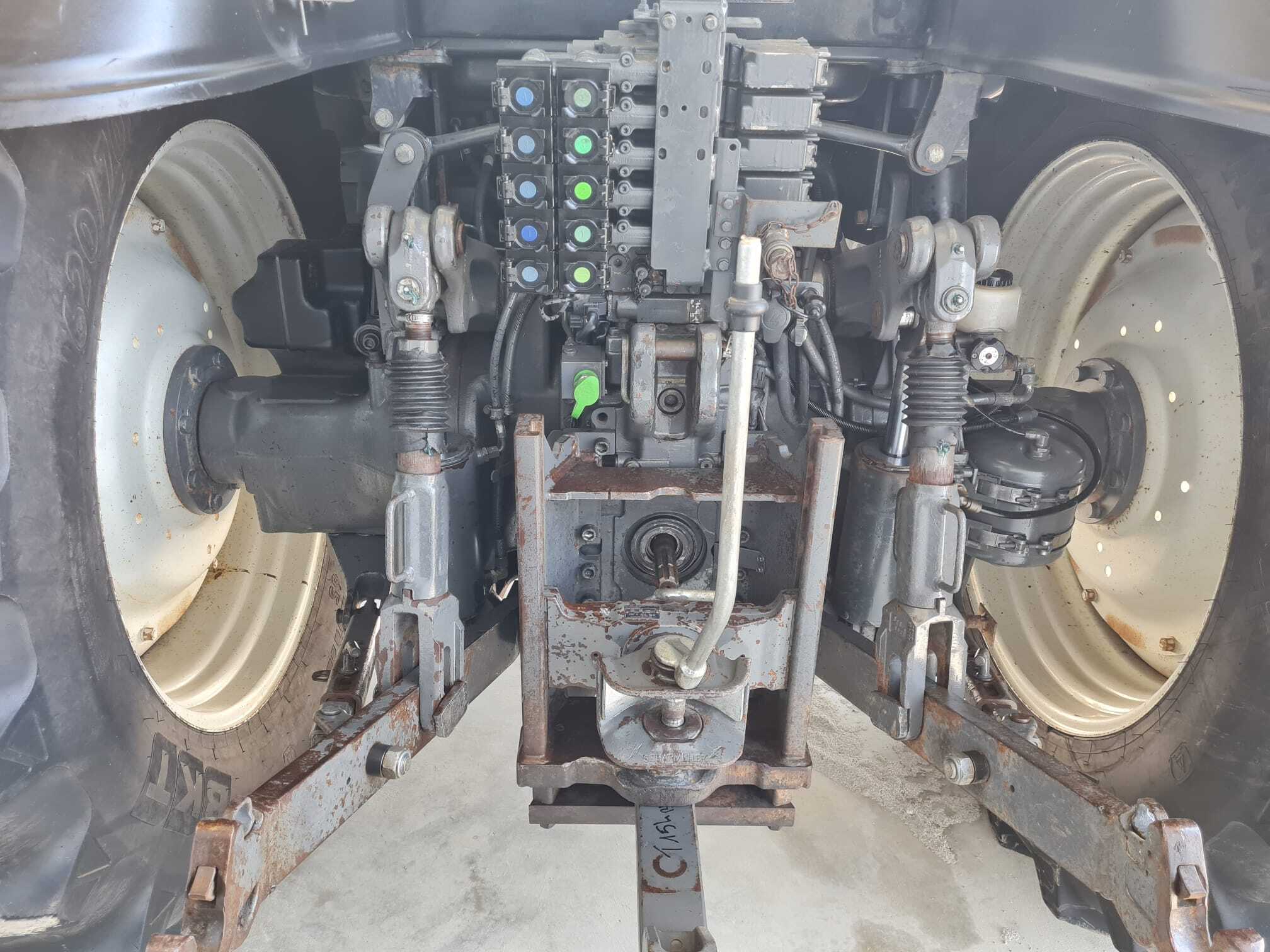 VALTRA T154 VERSU