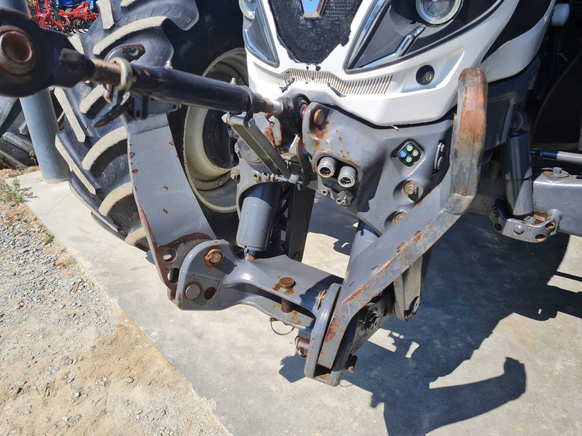 VALTRA T154 VERSU