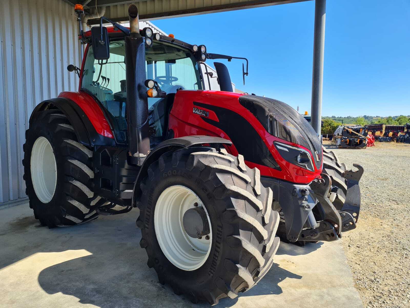 VALTRA T174 ACTIVE