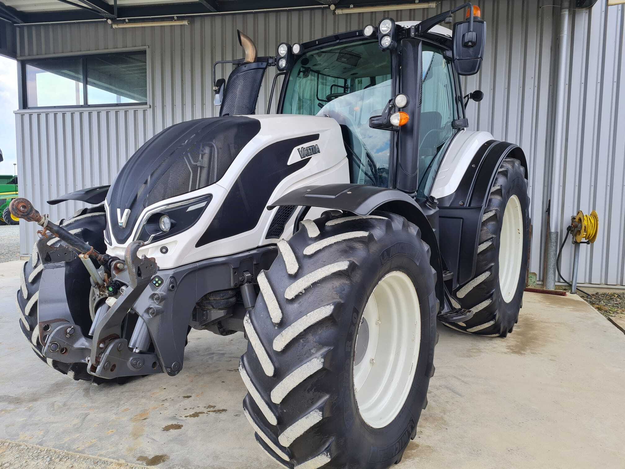 VALTRA T174 ACTIVE