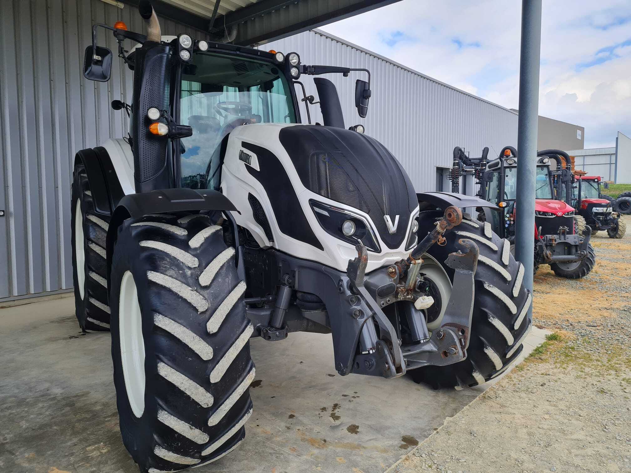 VALTRA T174 ACTIVE