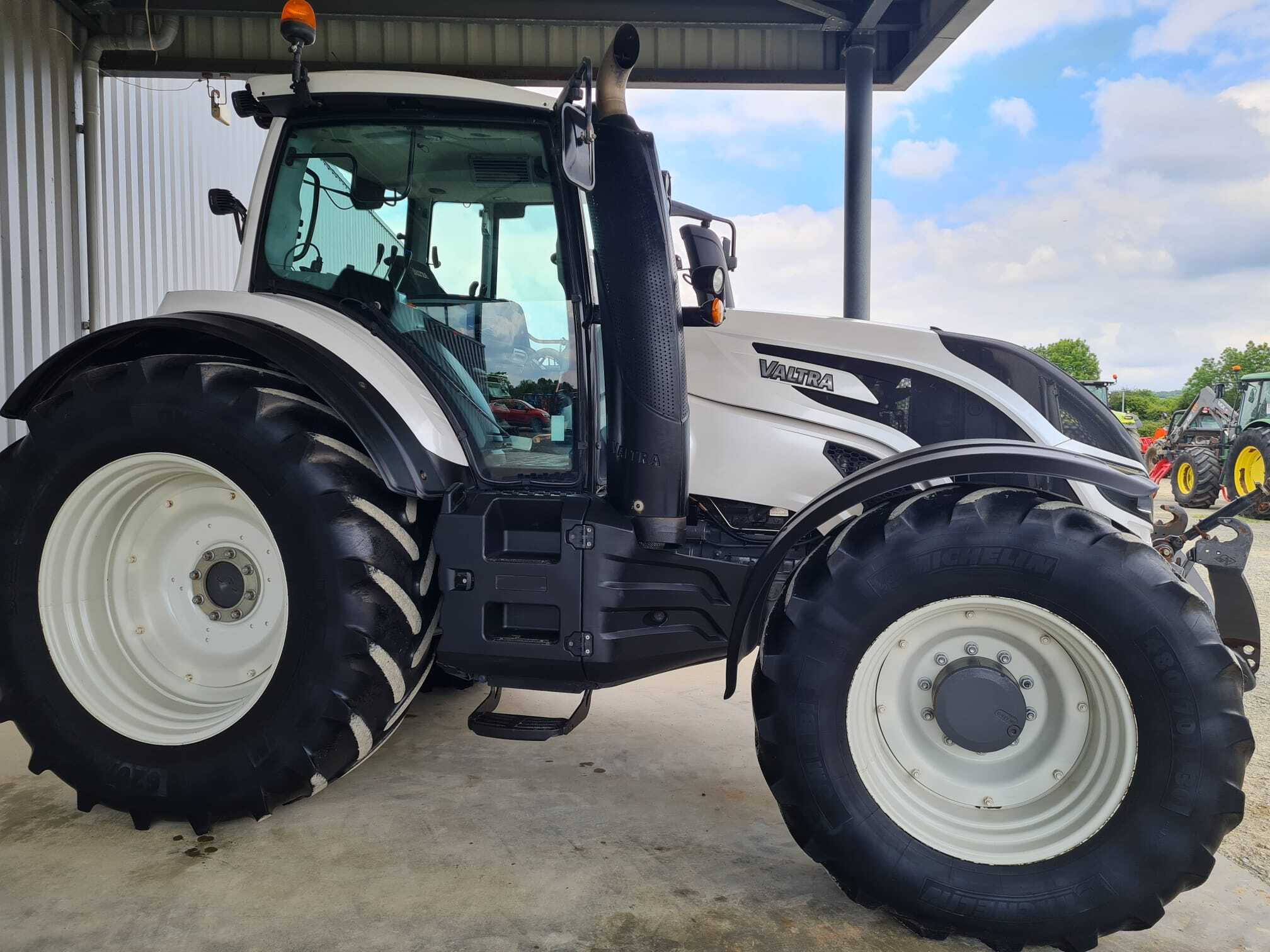 VALTRA T174 ACTIVE
