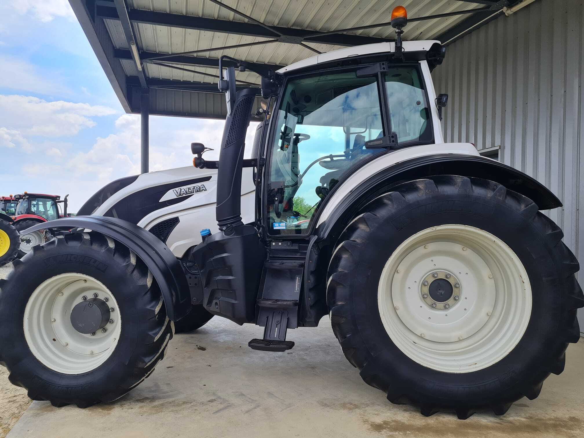 VALTRA T174 ACTIVE
