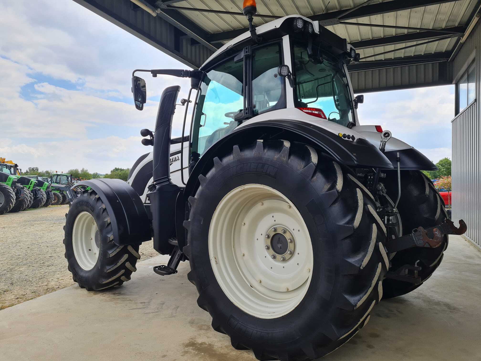 VALTRA T174 ACTIVE