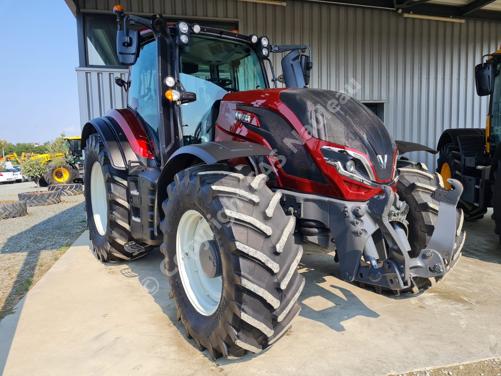 VALTRA T175
