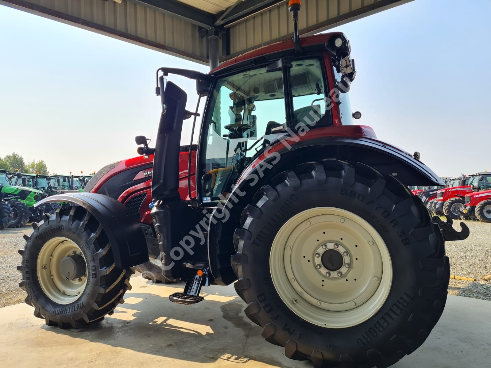 VALTRA T175