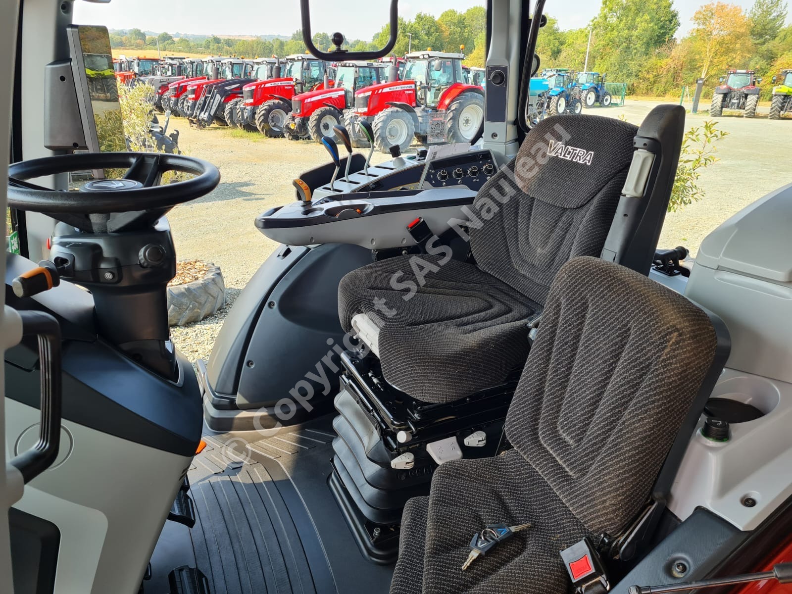 VALTRA T175