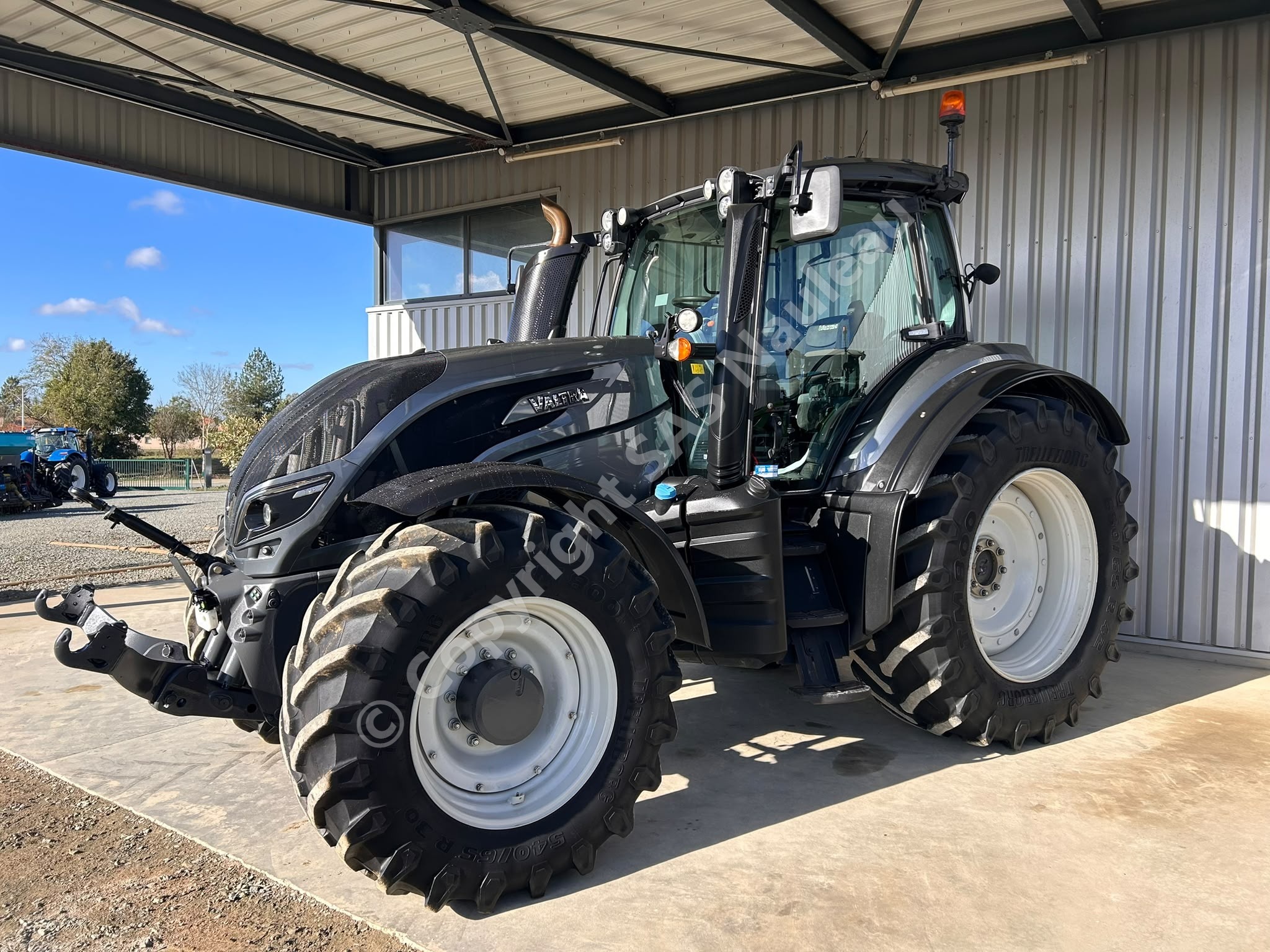 VALTRA T214 DIRECT