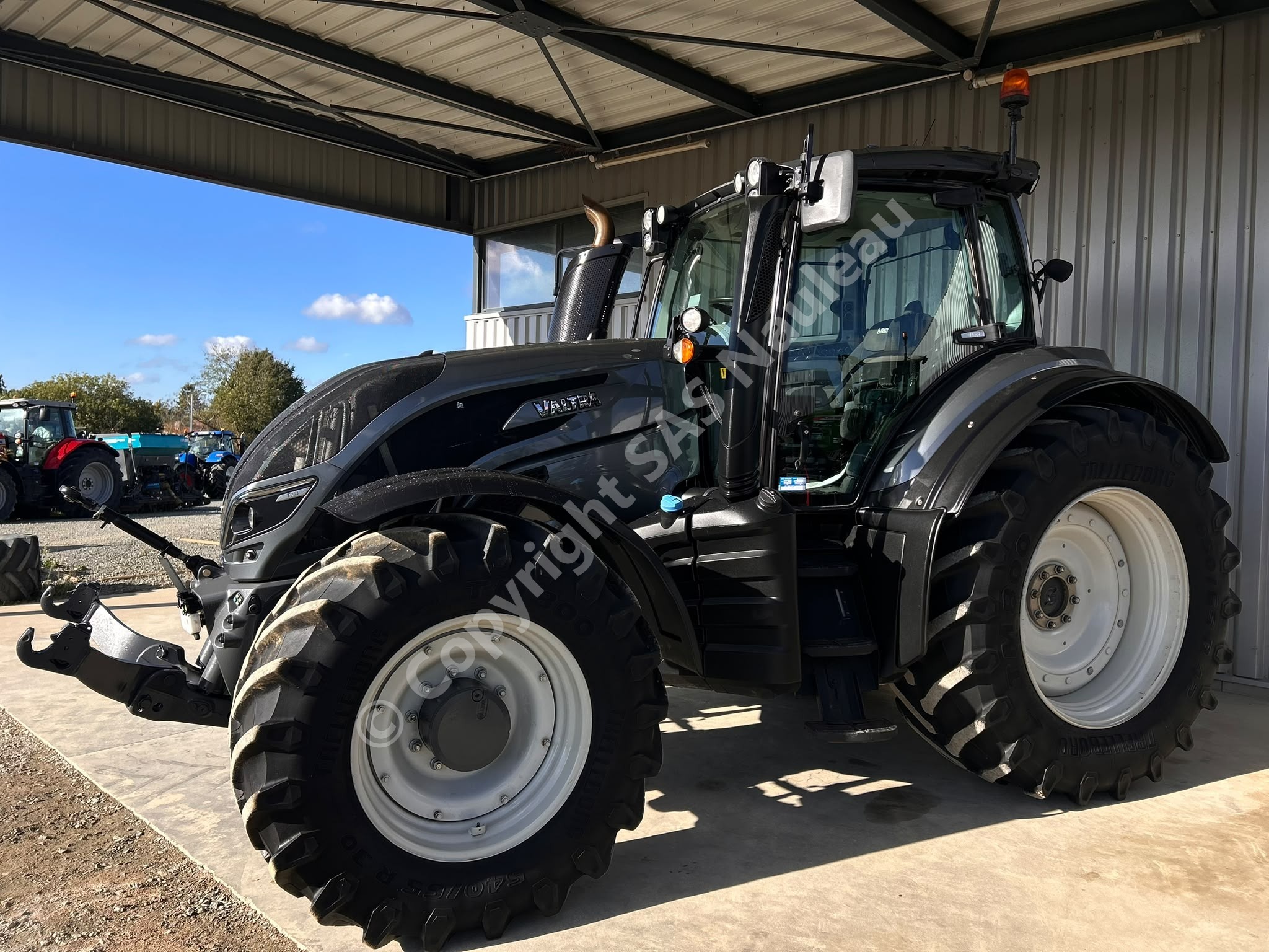 VALTRA T214 DIRECT