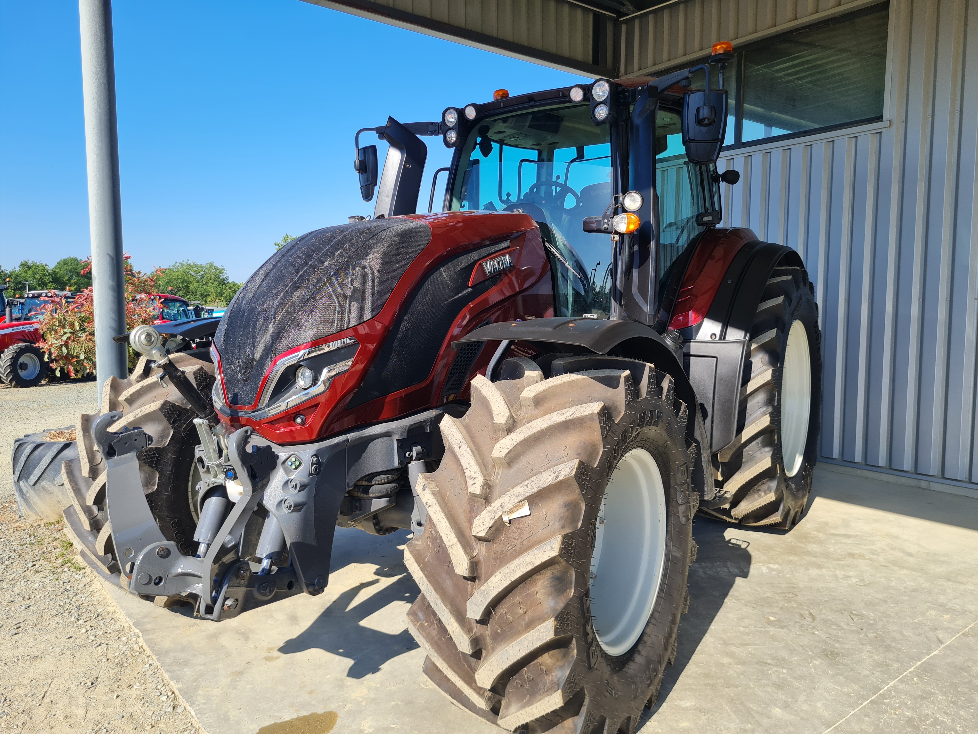 VALTRA T255 VERSU