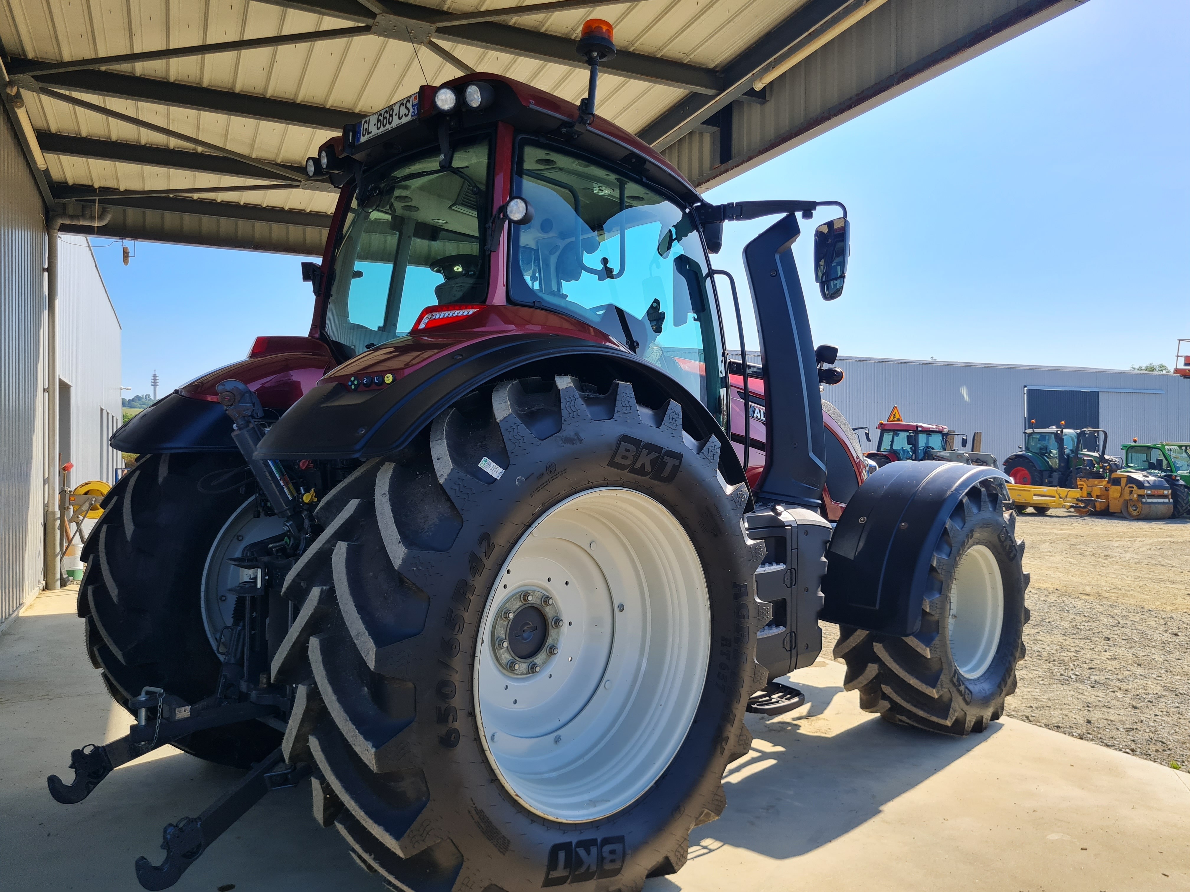 VALTRA T255 VERSU
