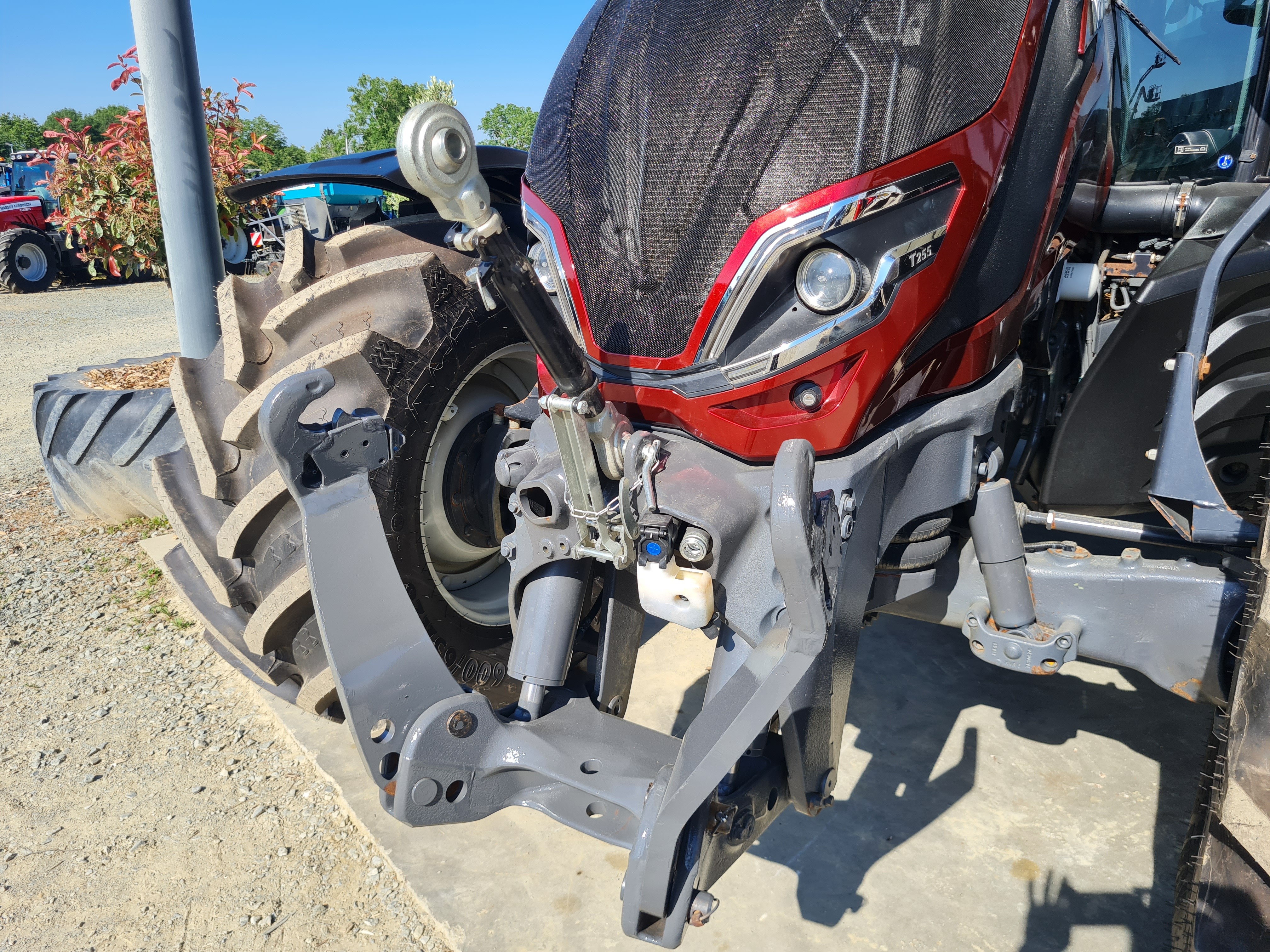 VALTRA T255 VERSU