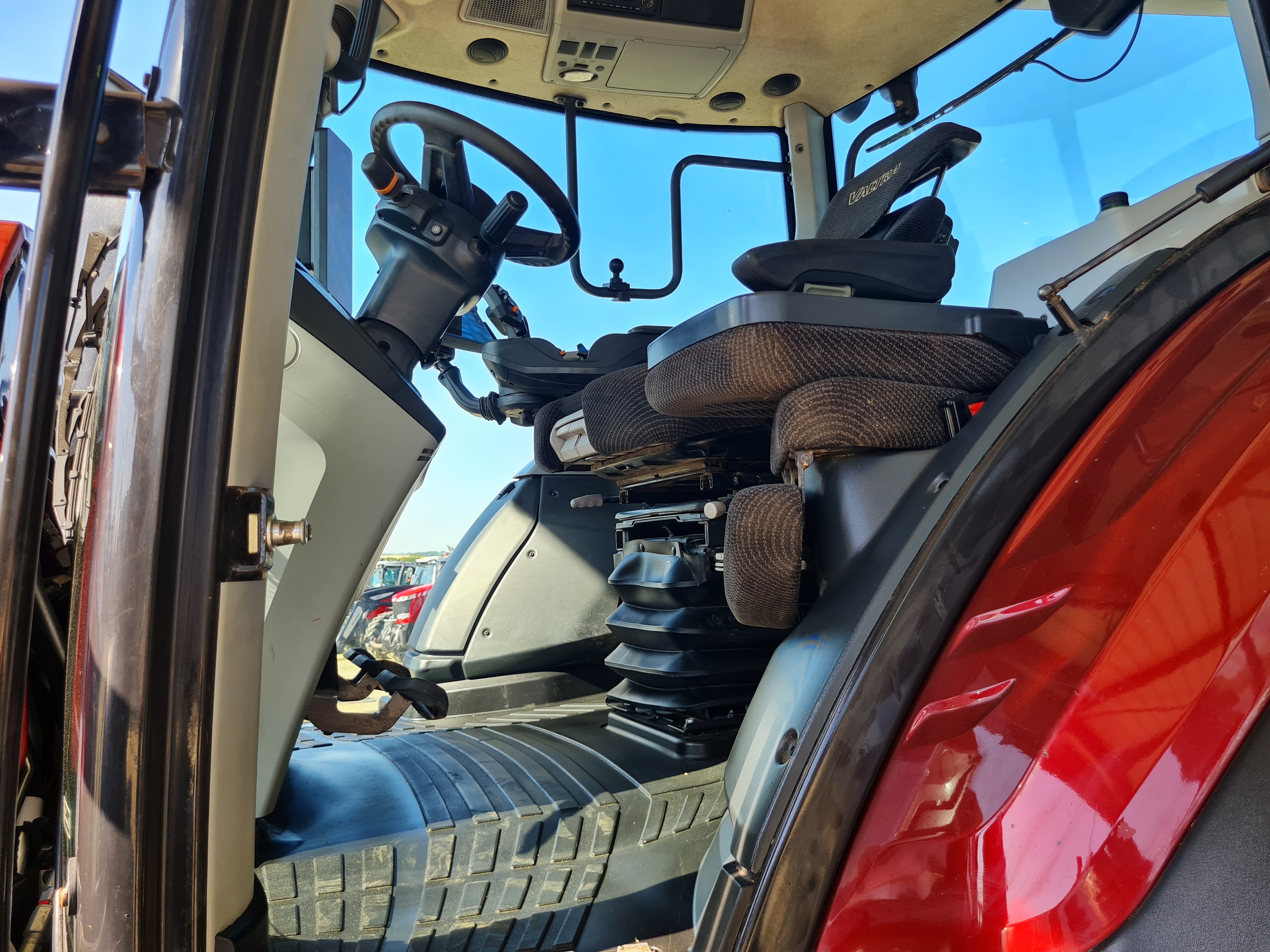 VALTRA T255 VERSU
