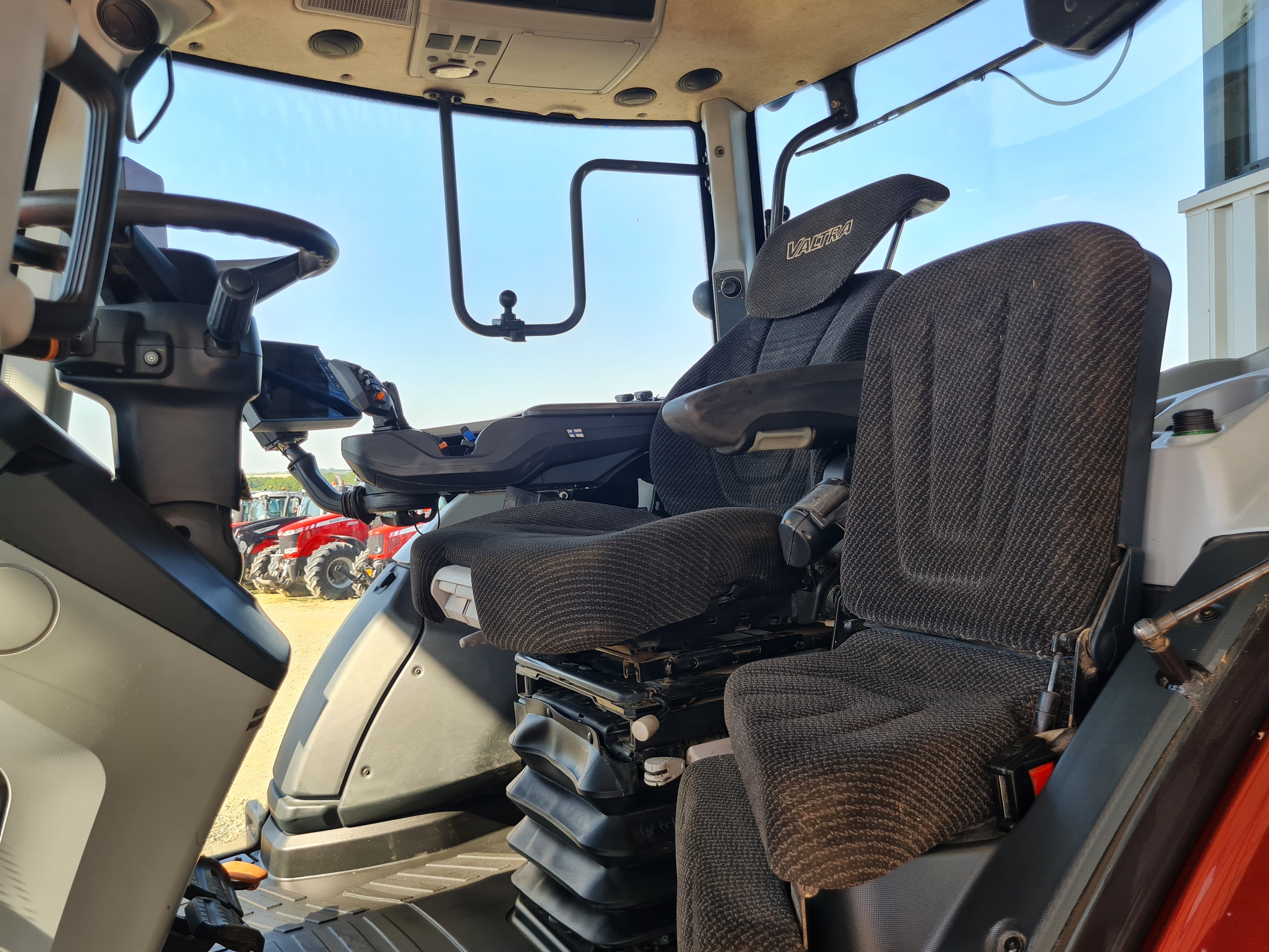 VALTRA T255 VERSU