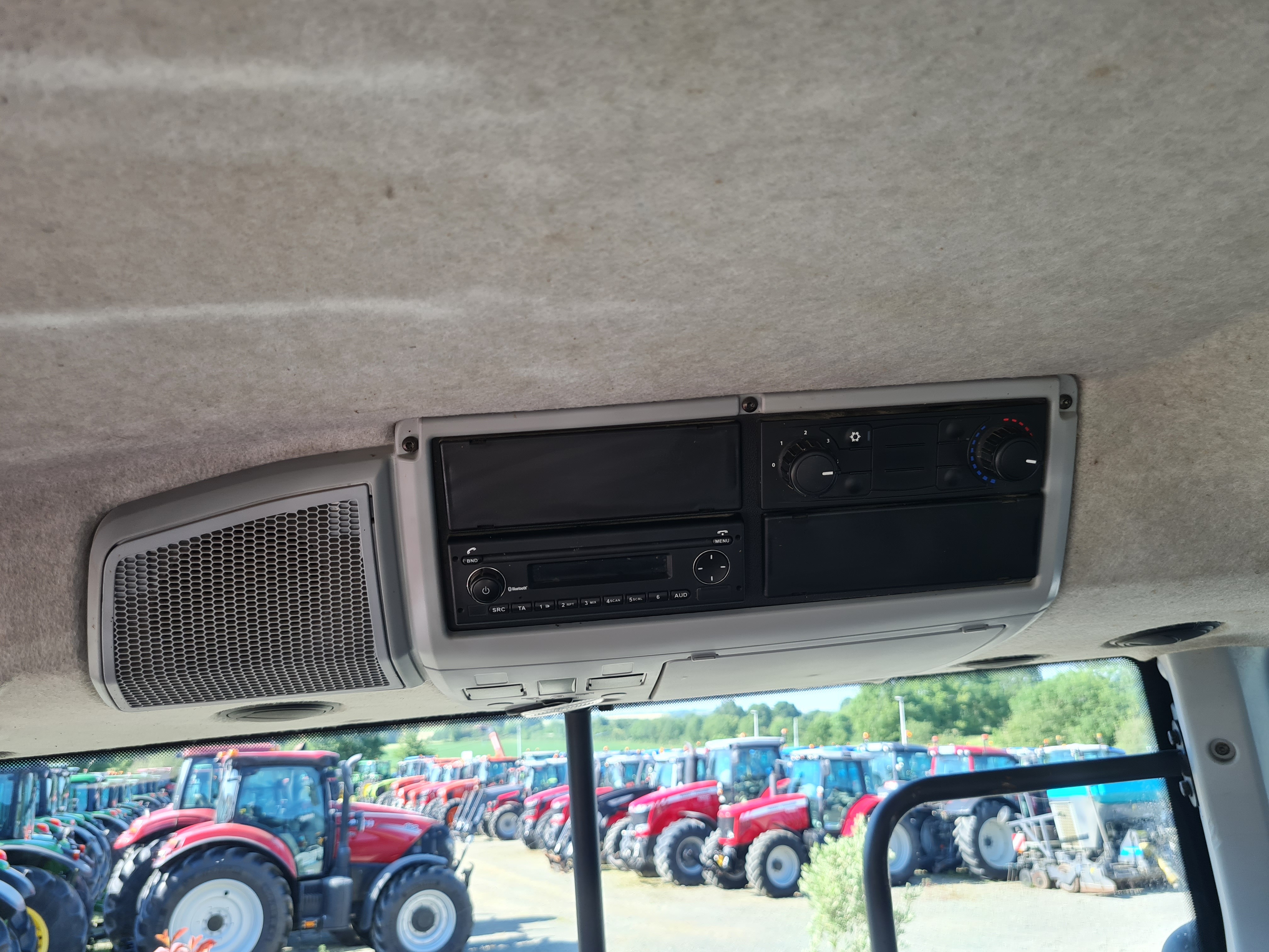 VALTRA T255 VERSU