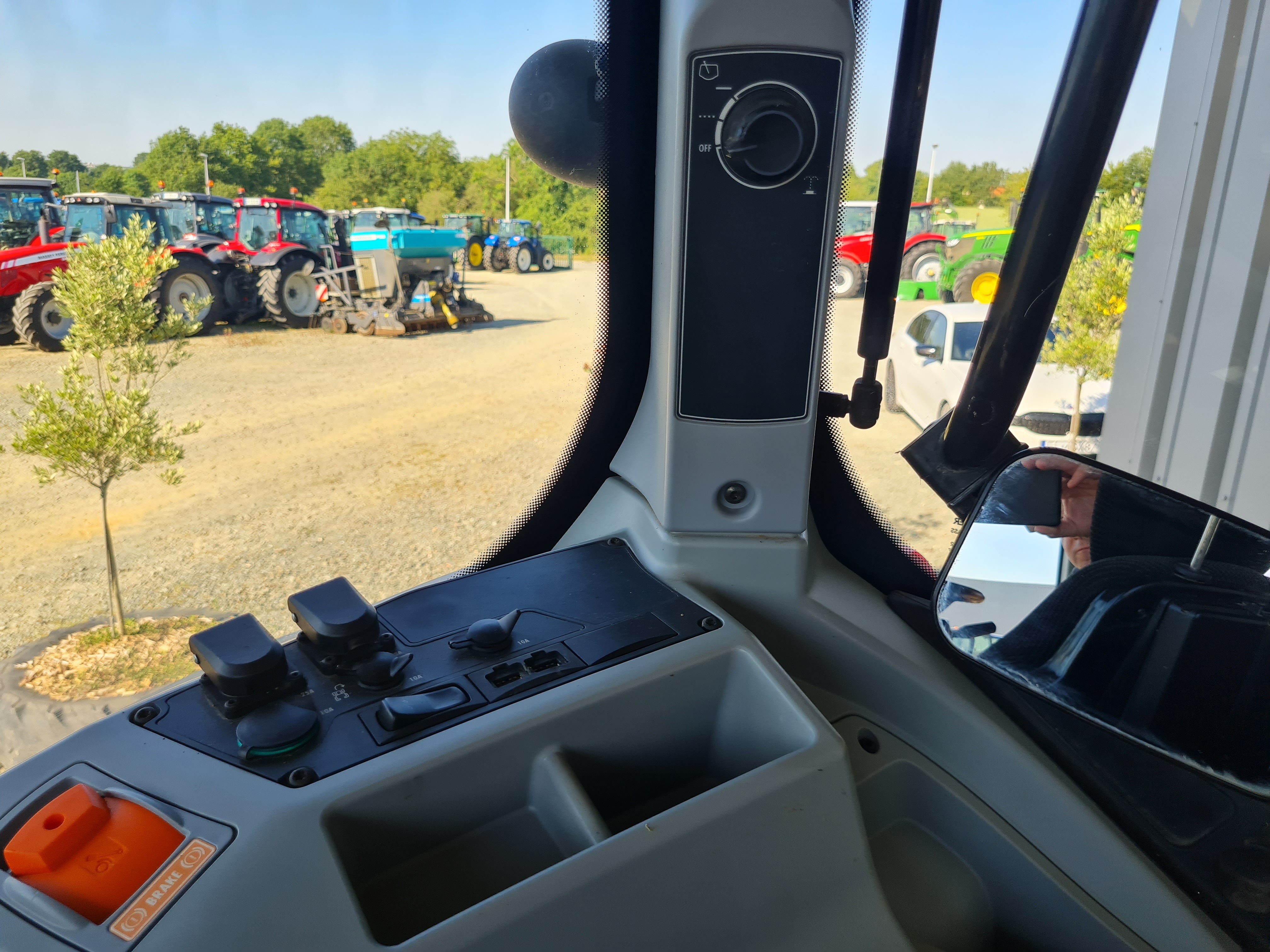 VALTRA T255 VERSU