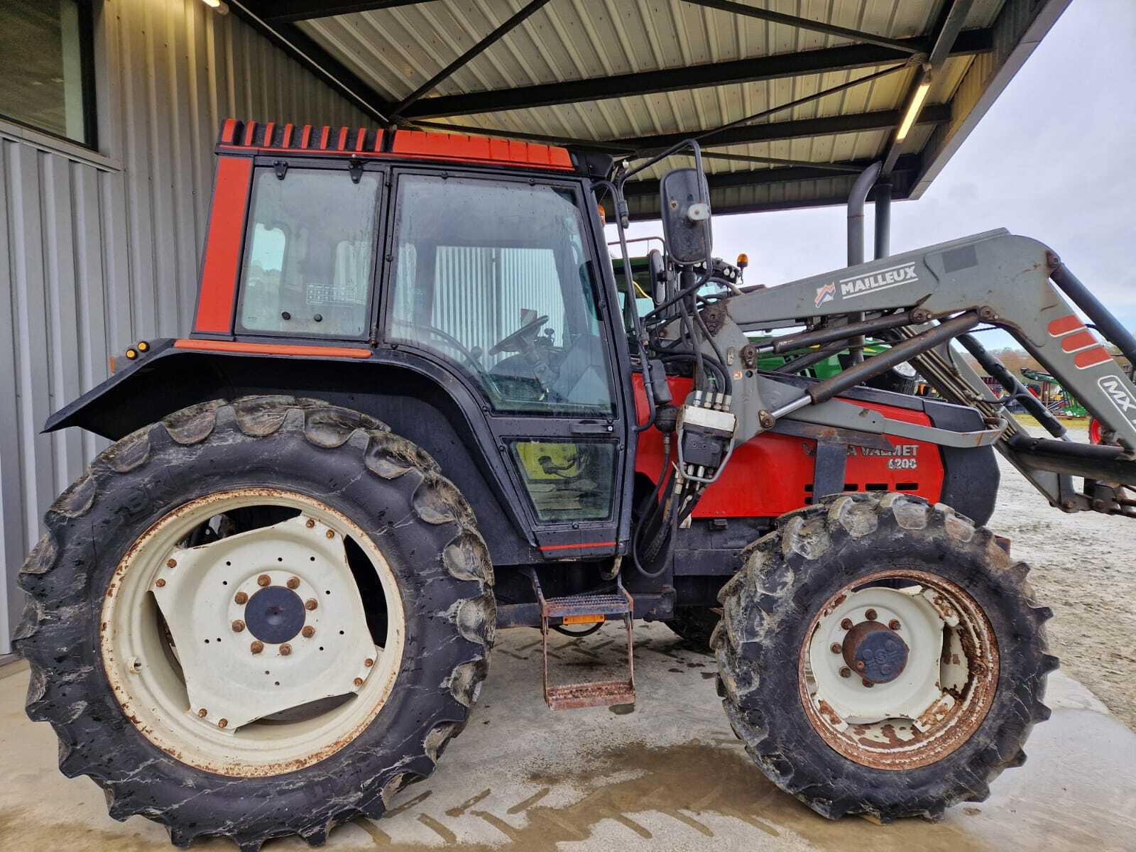 VALTRA 6200