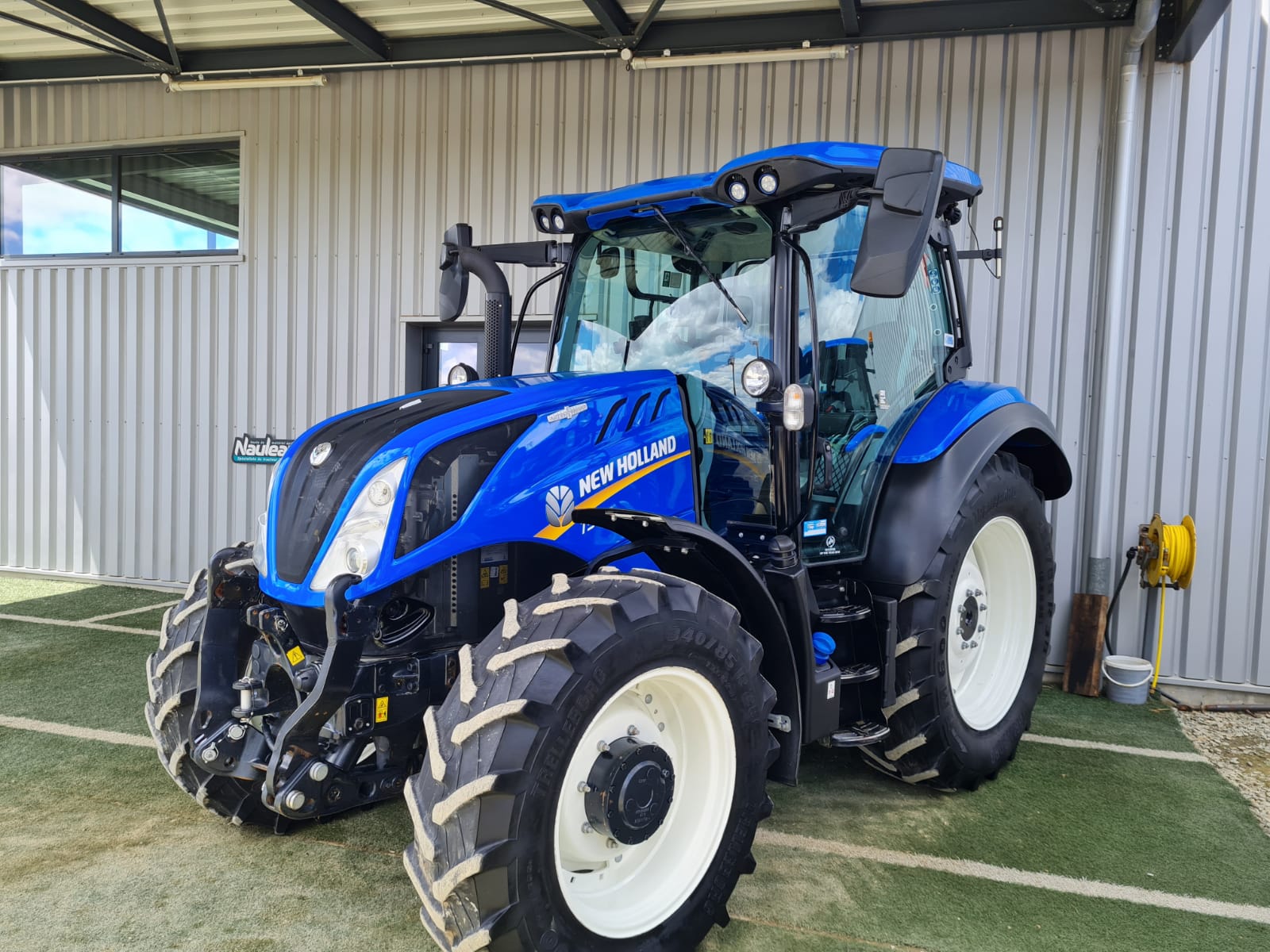 NEW HOLLAND T5.110 AC