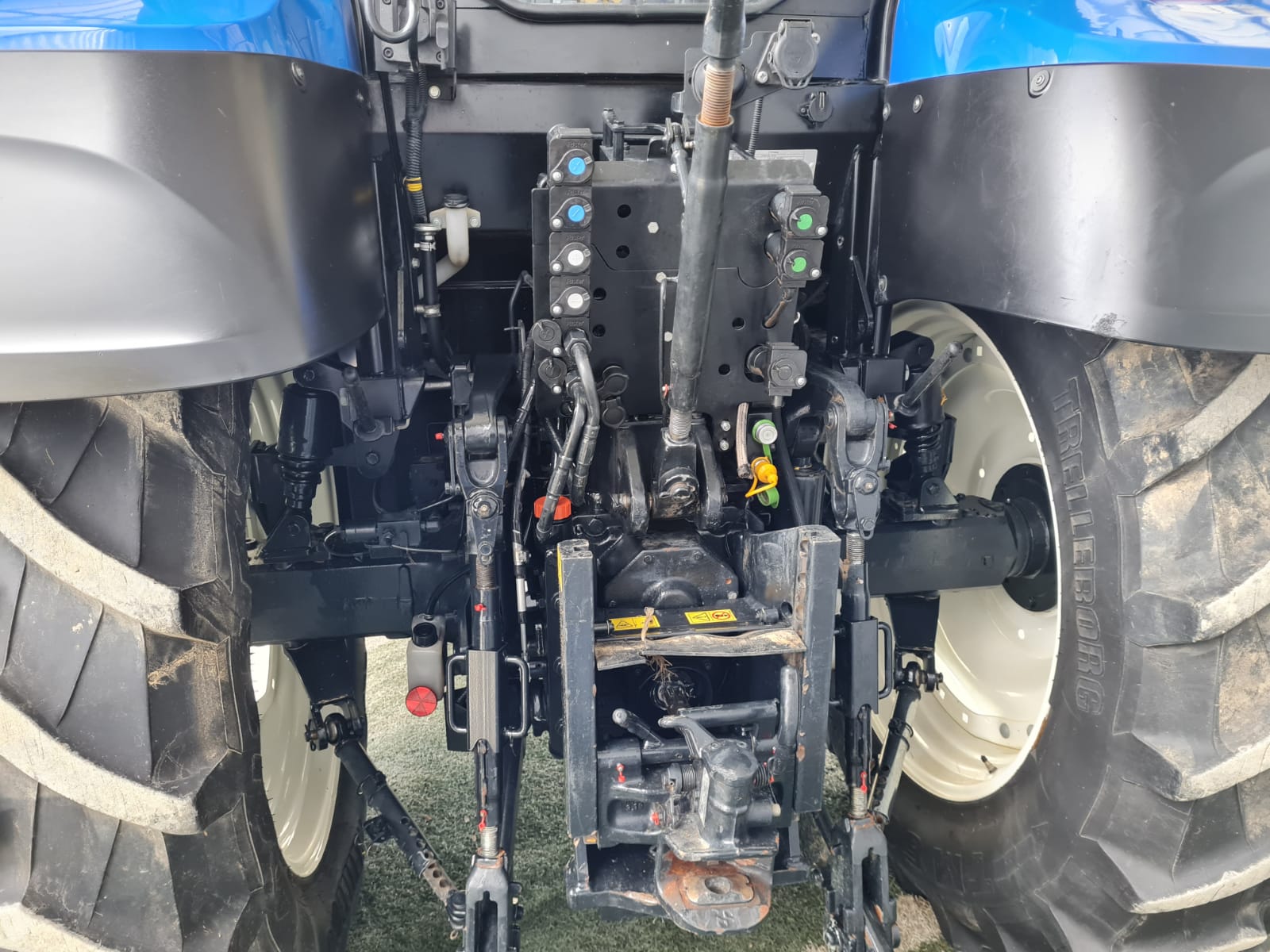 NEW HOLLAND T5.110 AC