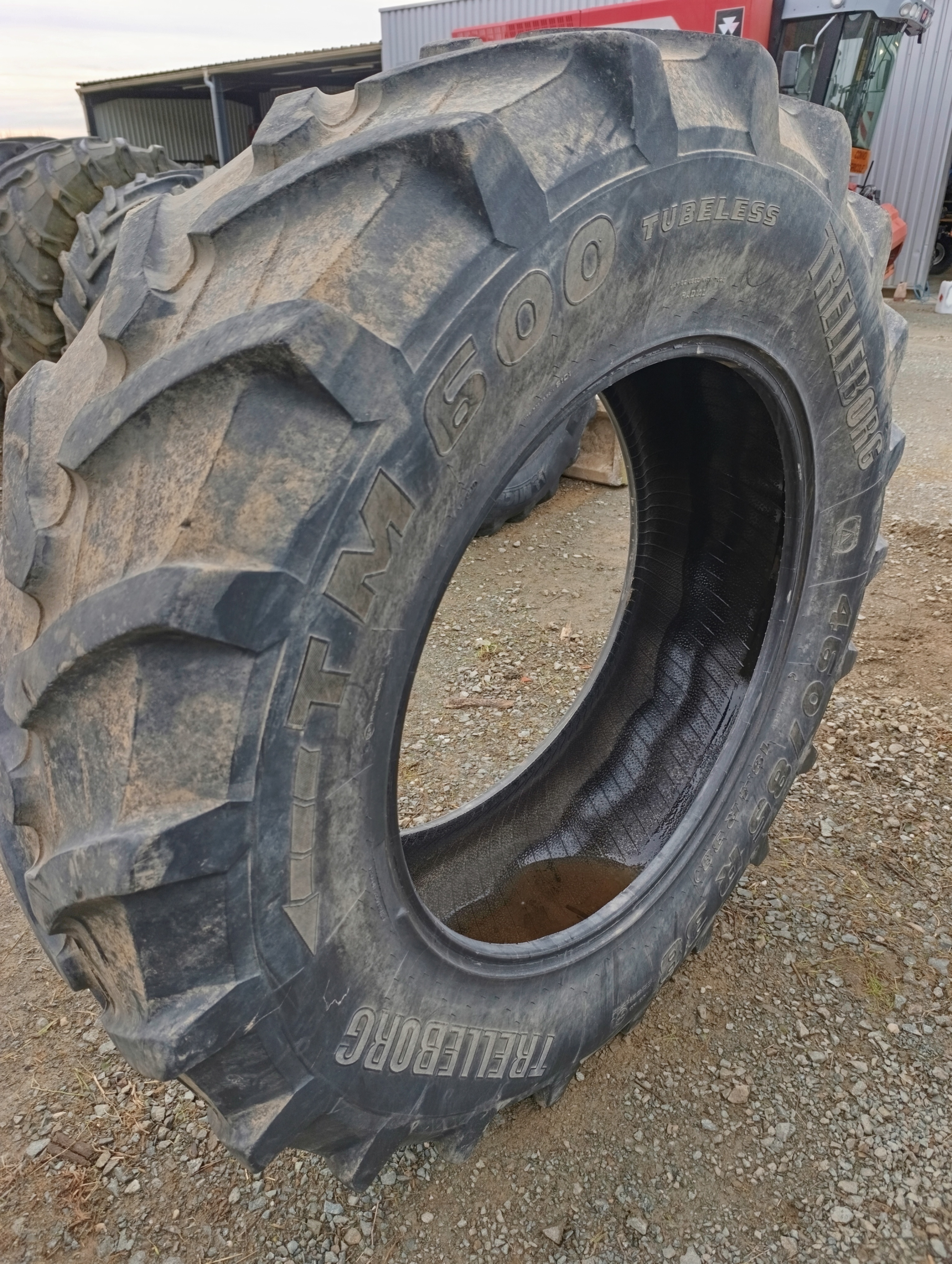 PNEU OCCASION TRELLEBORG 460/85/38