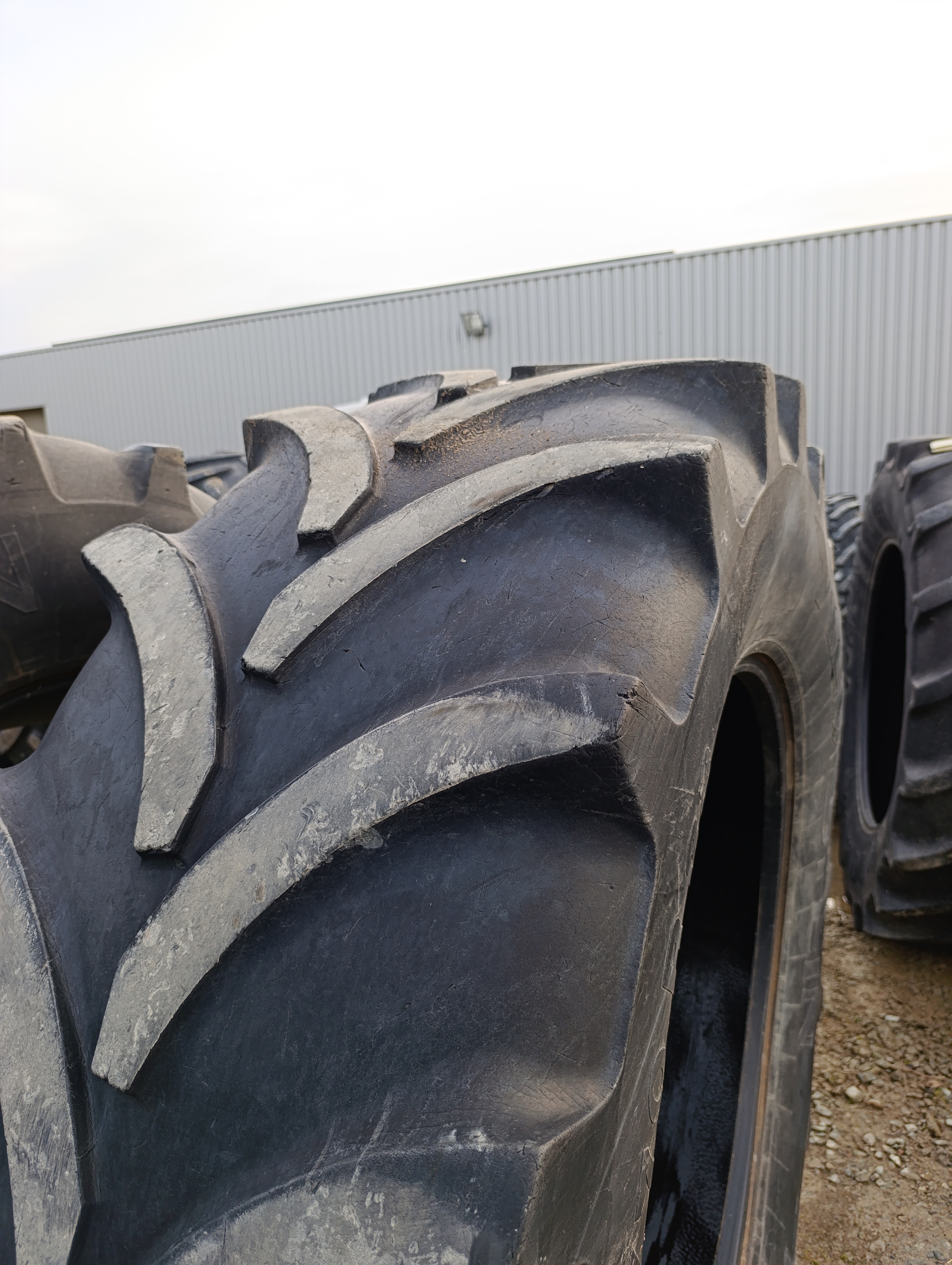 PNEU OCCASION VREDESTEIN 580/70/38