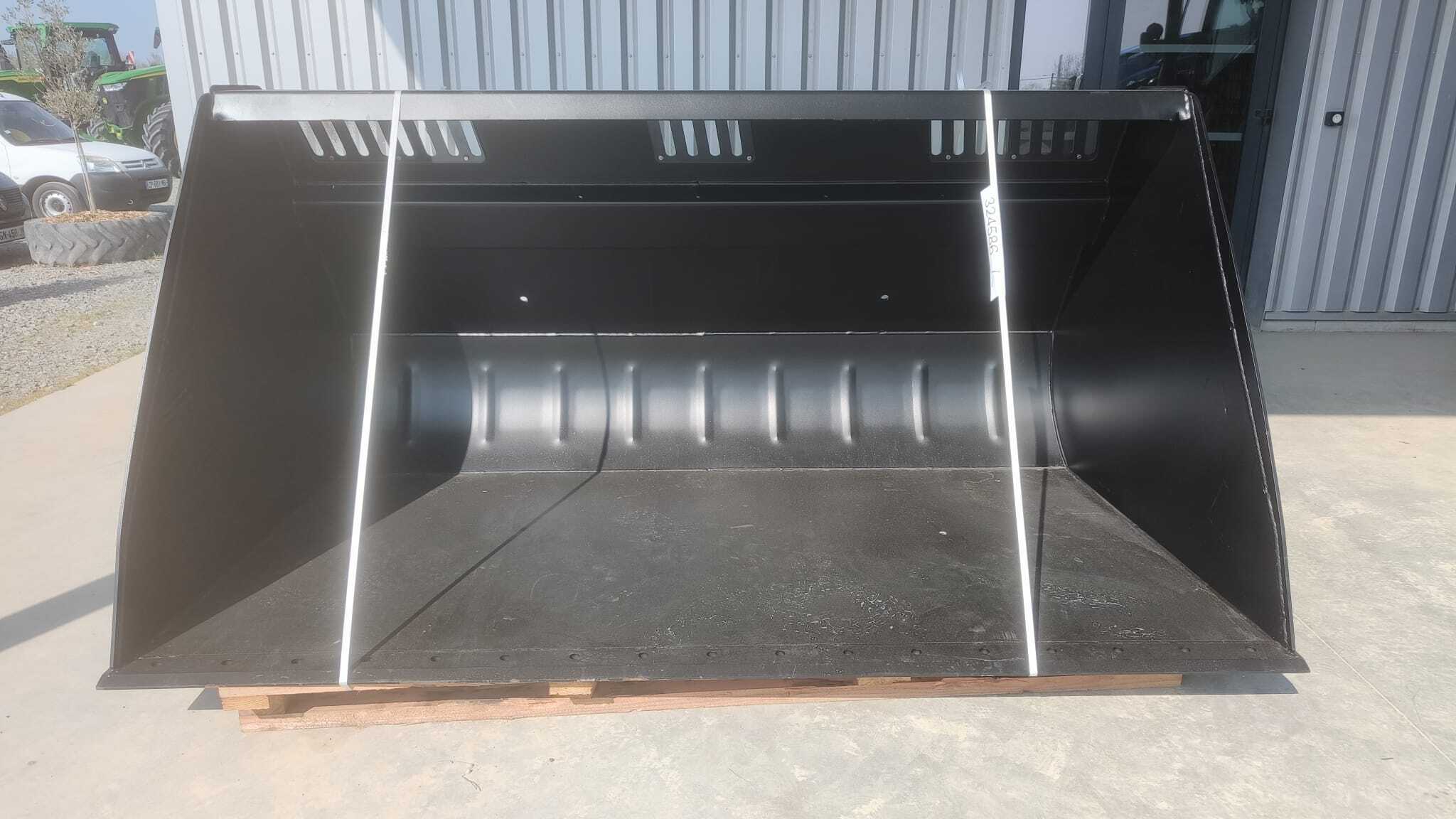 GODET GRAND VOLUME ATTELAGE AU CHOIX